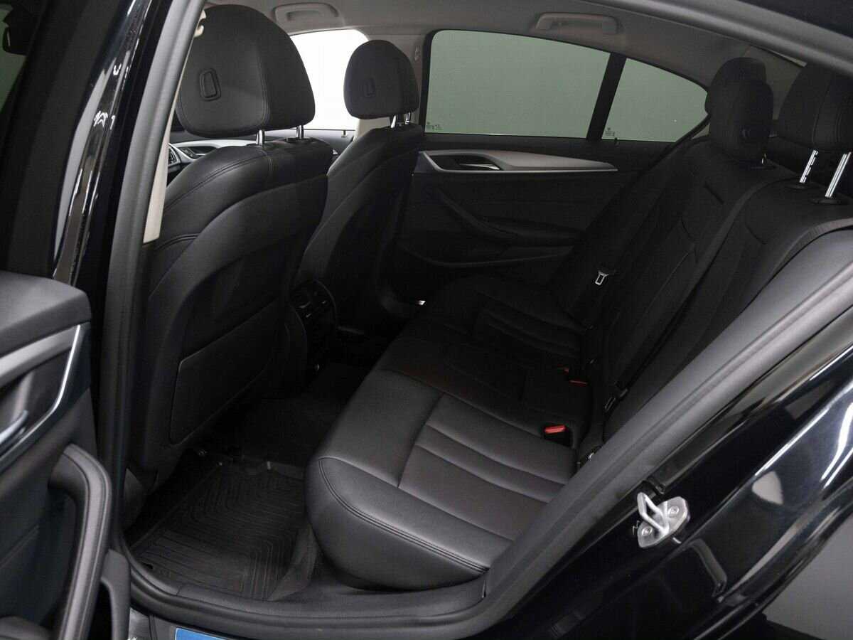 BMW 5 серии 520i, 2019 Фото №11