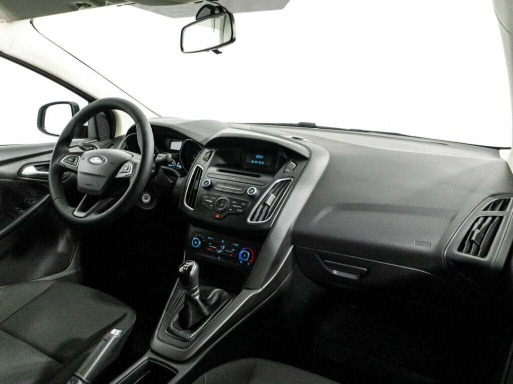 Ford Focus, 2018 Фото №9