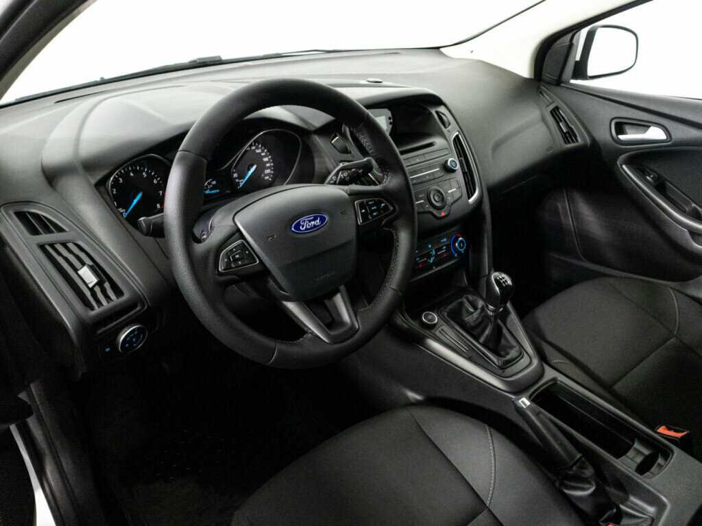 Ford Focus, 2018 Фото №11