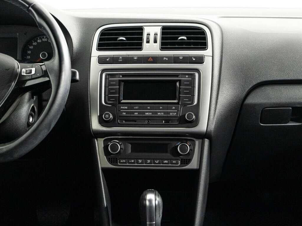 Volkswagen Polo, 2017 Фото №14