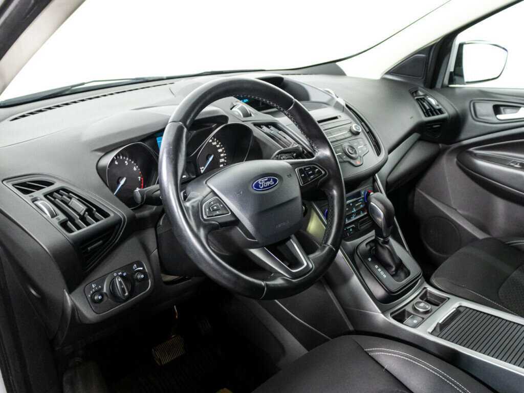 Ford Kuga, 2018 Фото №11