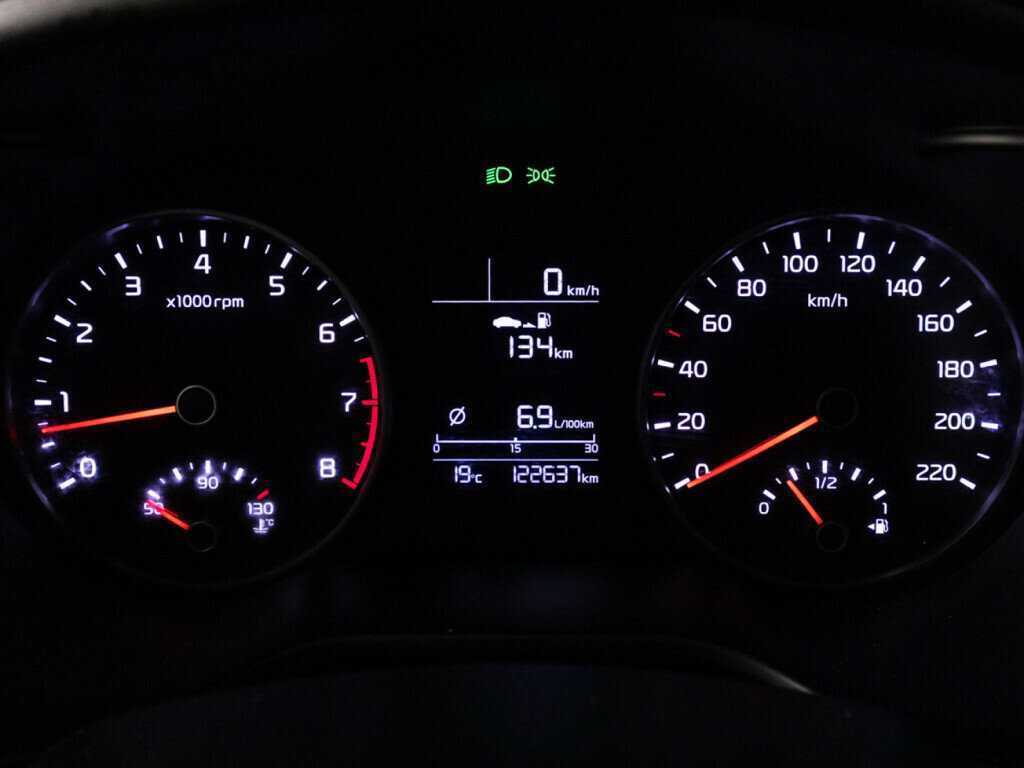 Kia Rio X-Line, 2018 Фото №12