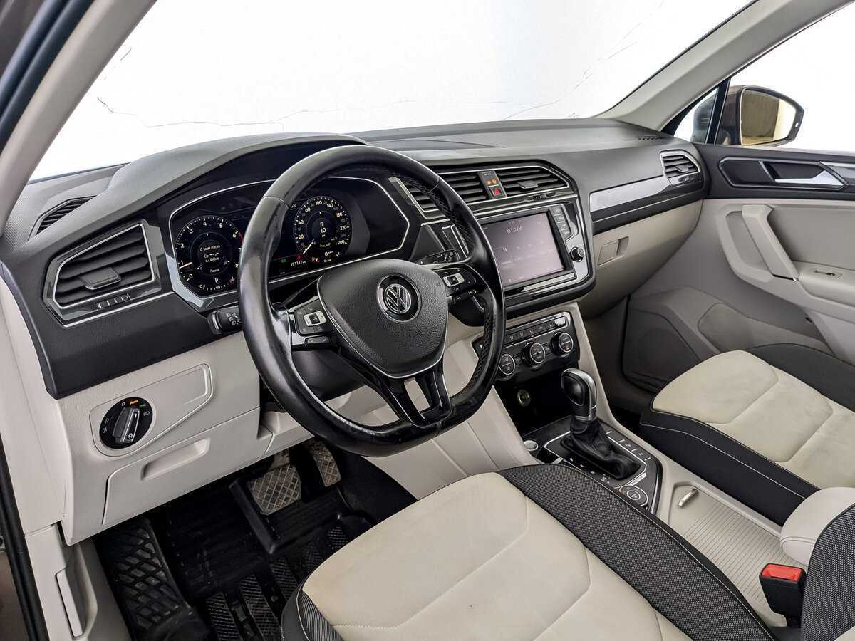 Volkswagen Tiguan, 2017 Фото №16