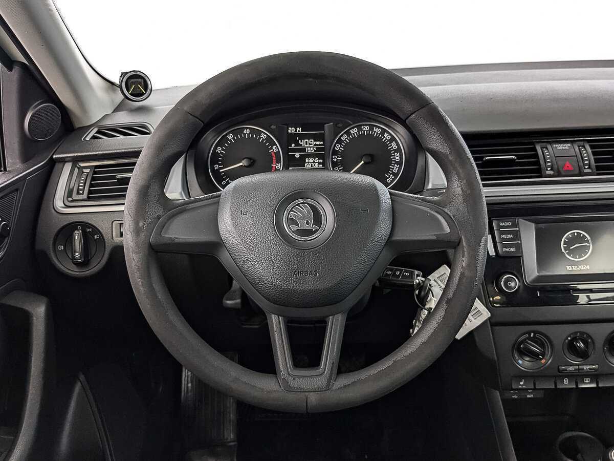 Skoda Rapid, 2017 Фото №21