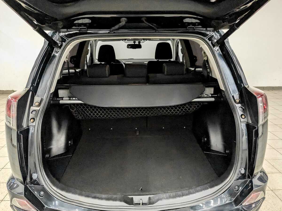 Toyota RAV4, 2017 Фото №10