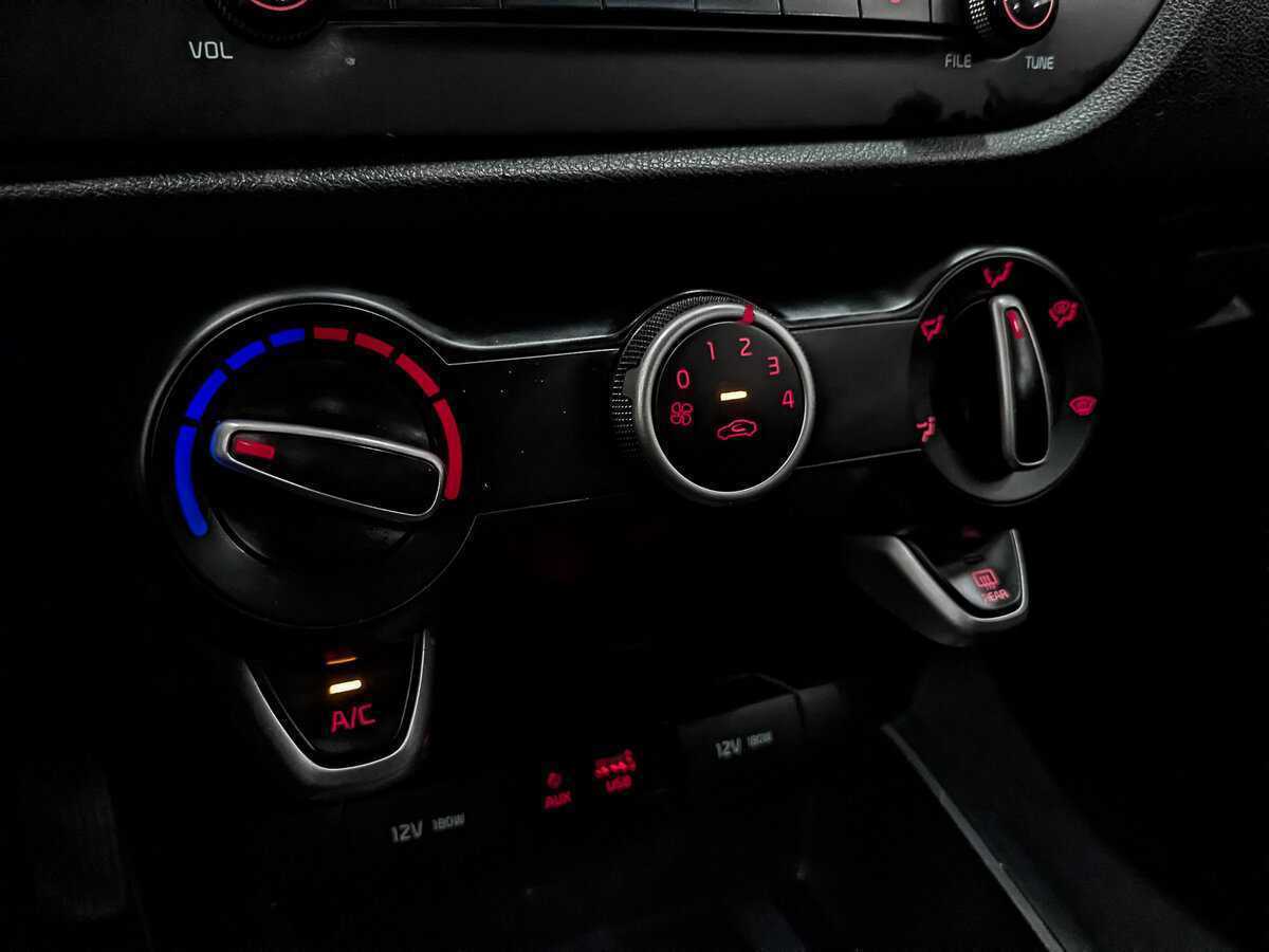 Kia Rio X-Line, 2020 Фото №21