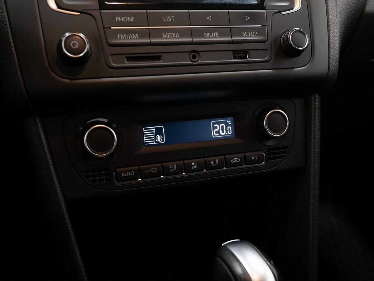 Volkswagen Polo, 2016 Фото №20