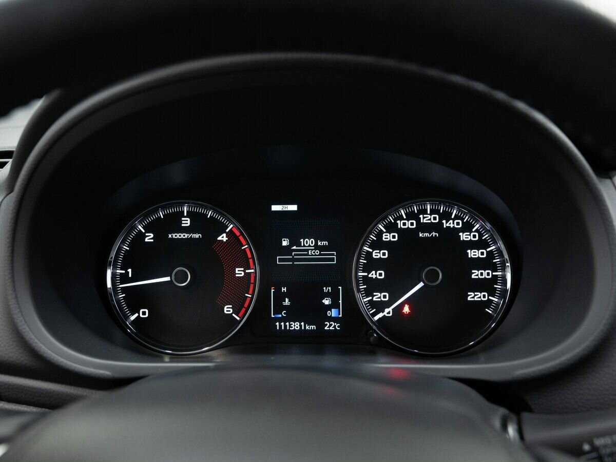 Mitsubishi Pajero Sport, 2017 Фото №18