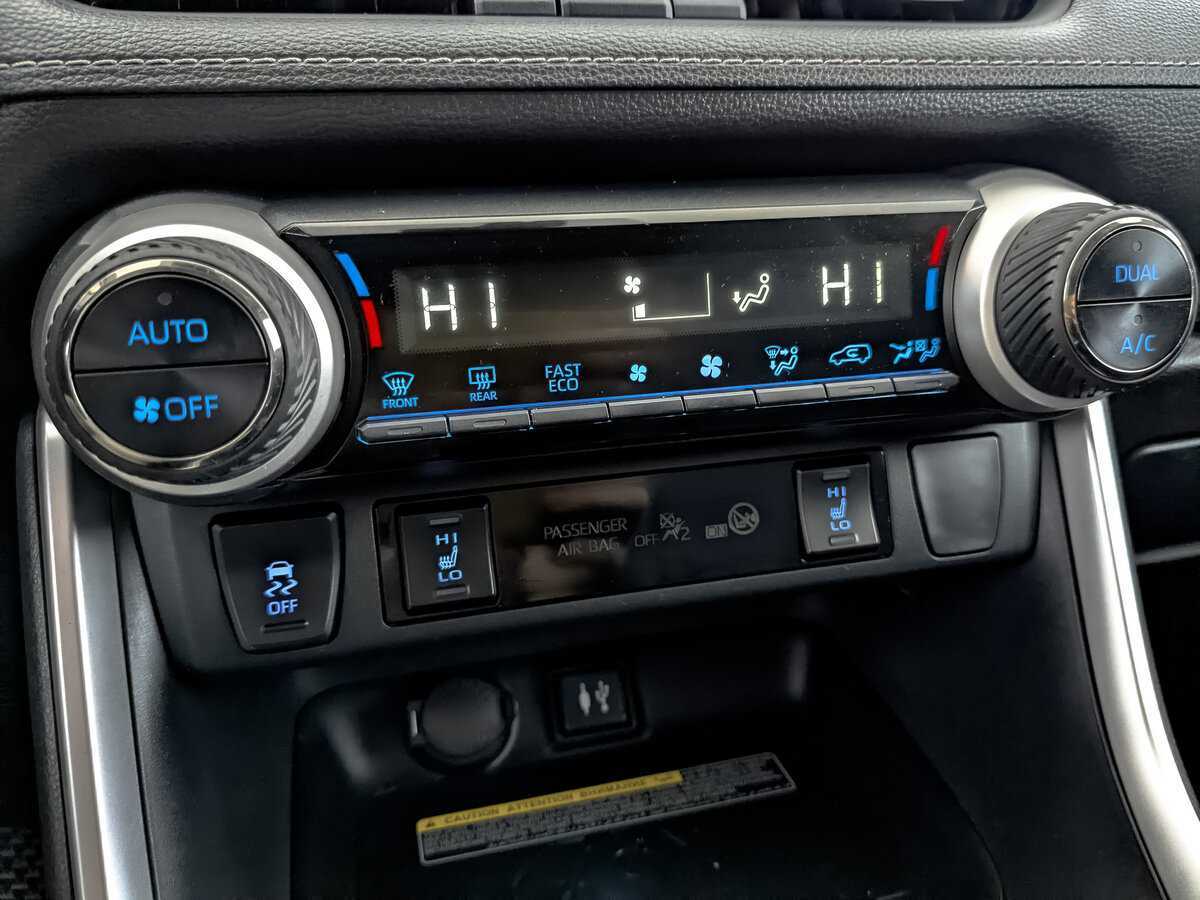 Toyota RAV4, 2019 Фото №28