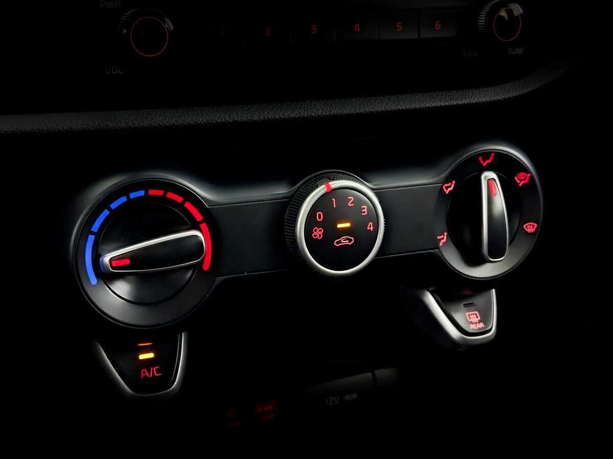 Kia Rio X-Line, 2019 Фото №25