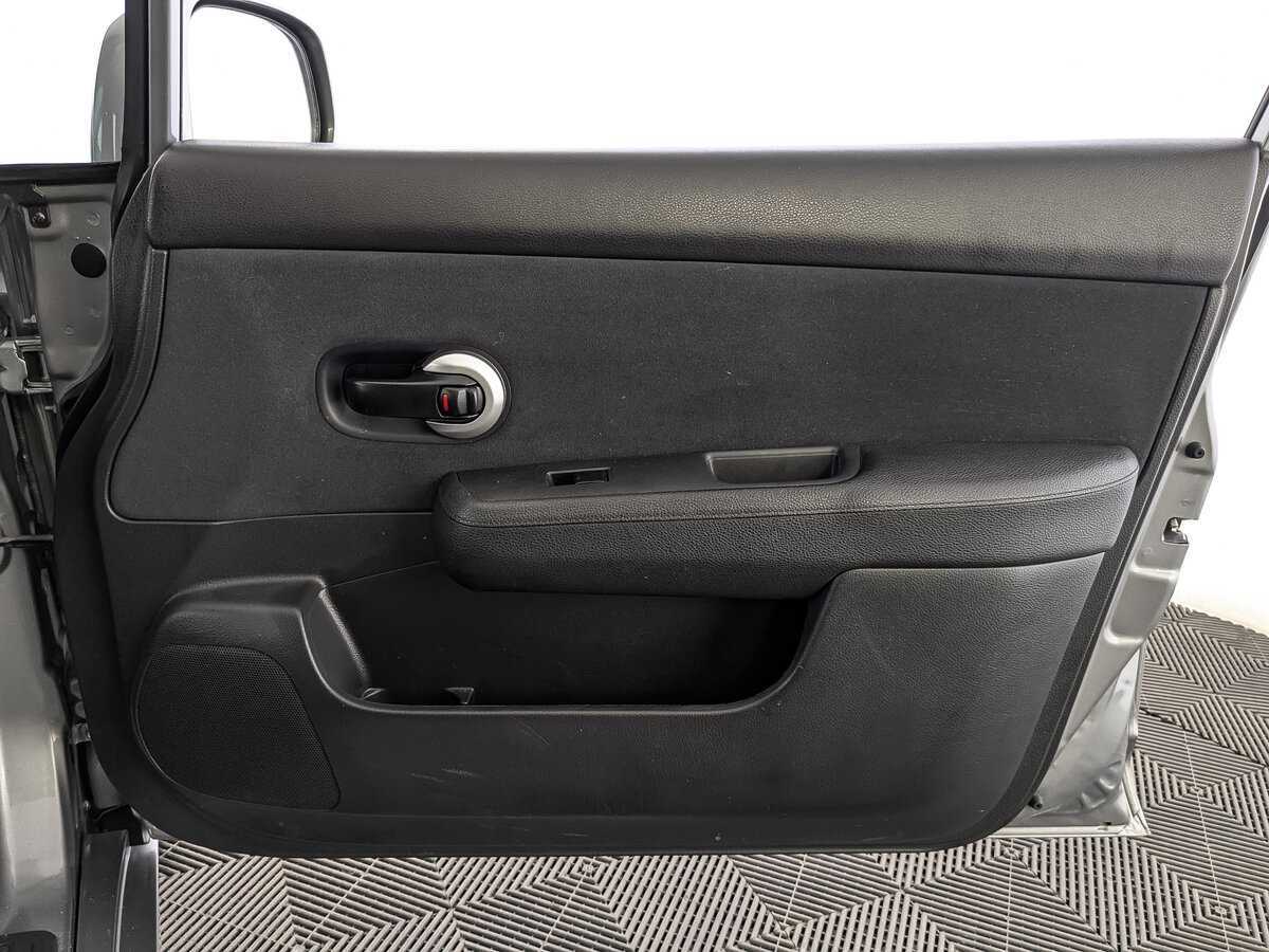 Nissan Tiida, 2013 Фото №25