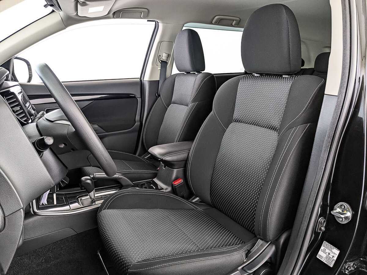 Mitsubishi Outlander, 2021 Фото №20