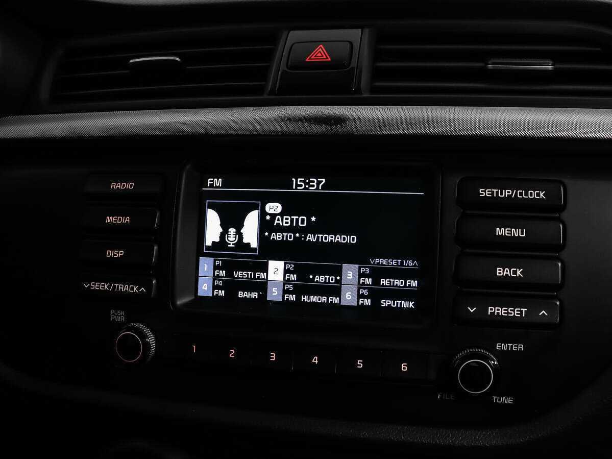 Kia Rio, 2018 Фото №13