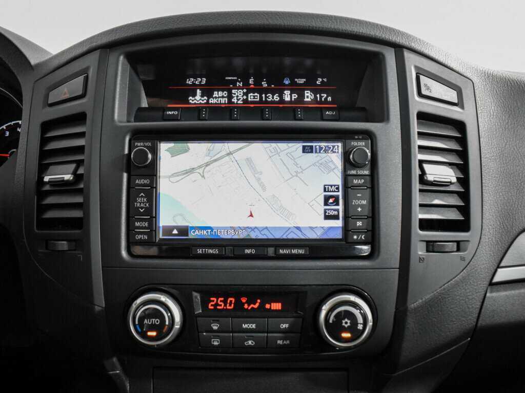 Mitsubishi Pajero, 2013 Фото №18