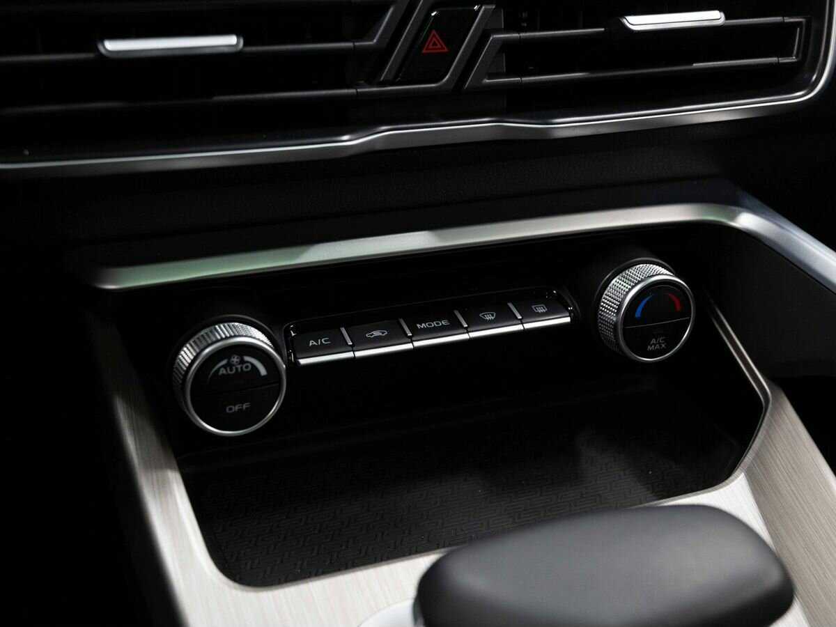 Geely Coolray, 2023 Фото №22