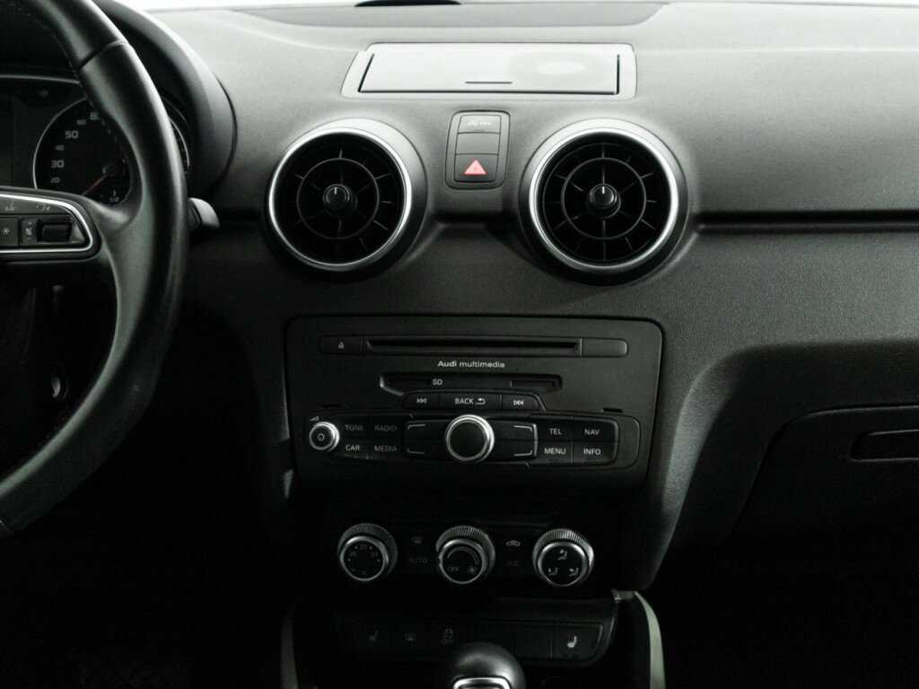 Audi A1 Sportback, 2014 Фото №14