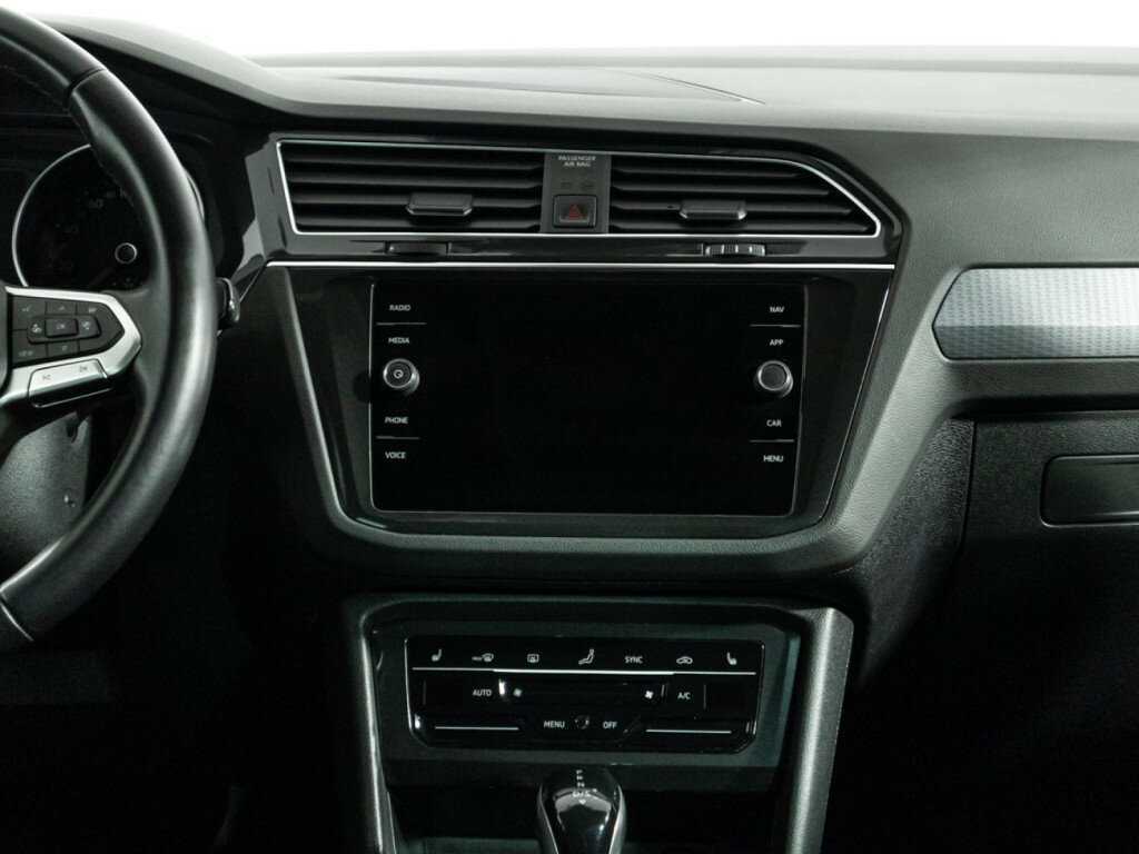 Volkswagen Tiguan, 2021 Фото №14