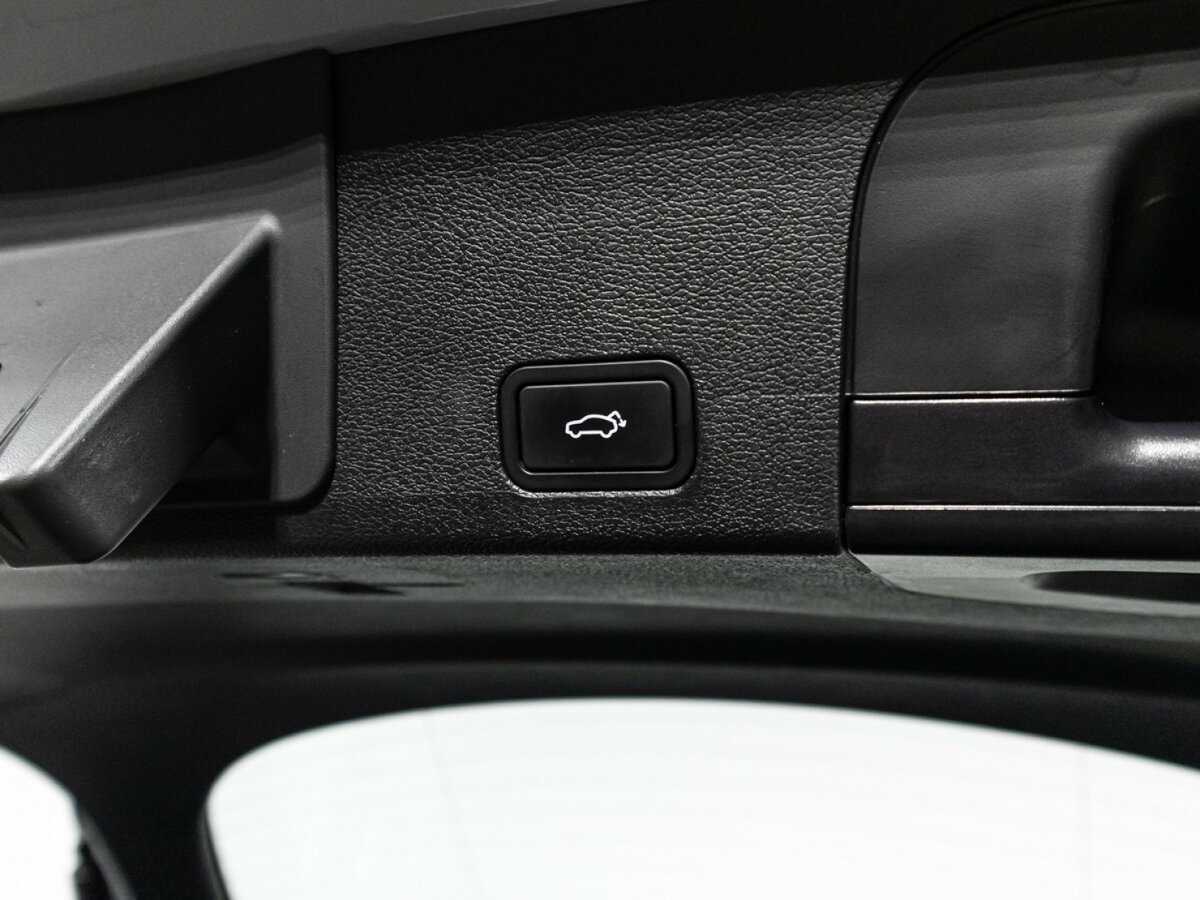 Geely Tugella, 2022 Фото №16