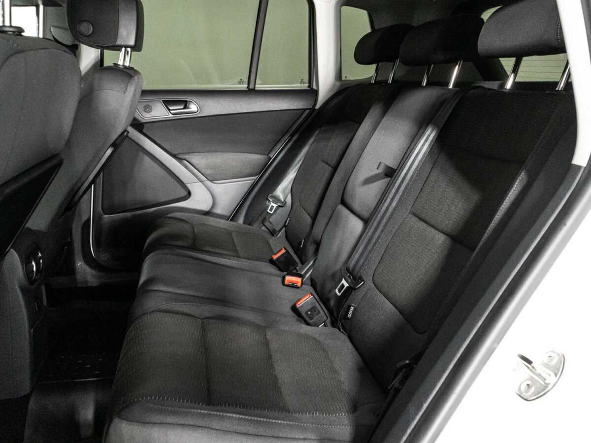 Volkswagen Tiguan, 2015 Фото №10