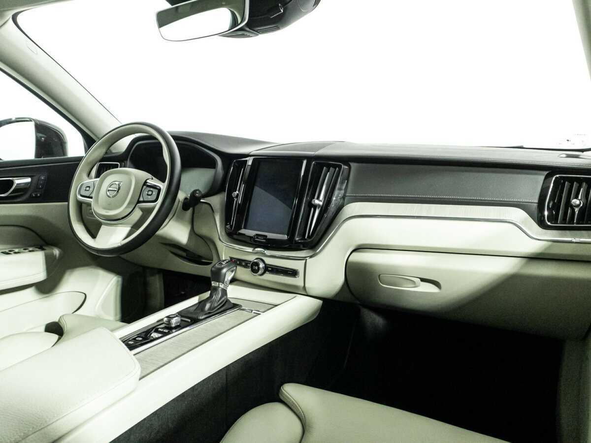 Volvo XC60, 2018 Фото №9