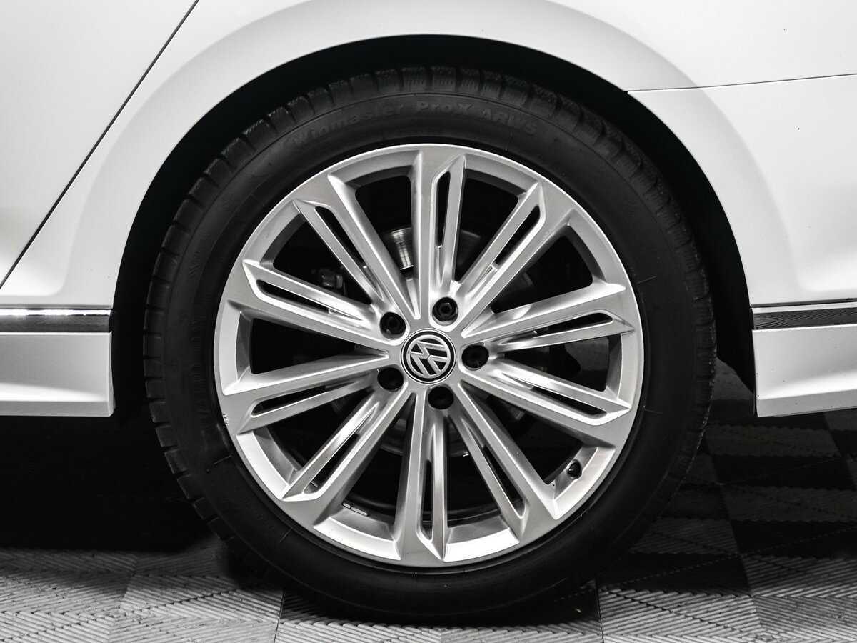 Volkswagen Passat DSG7, 2019 Фото №17
