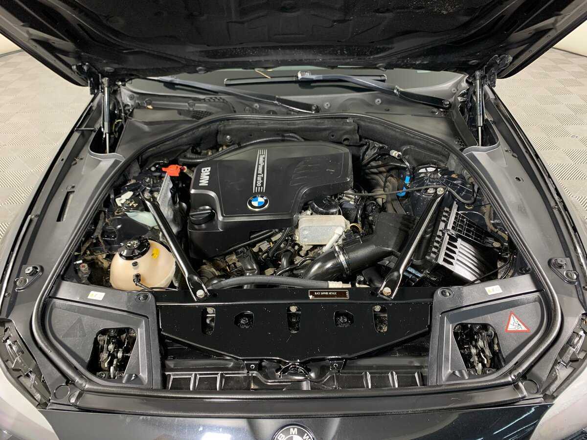 BMW 5 серии 528i, 2012 Фото №11