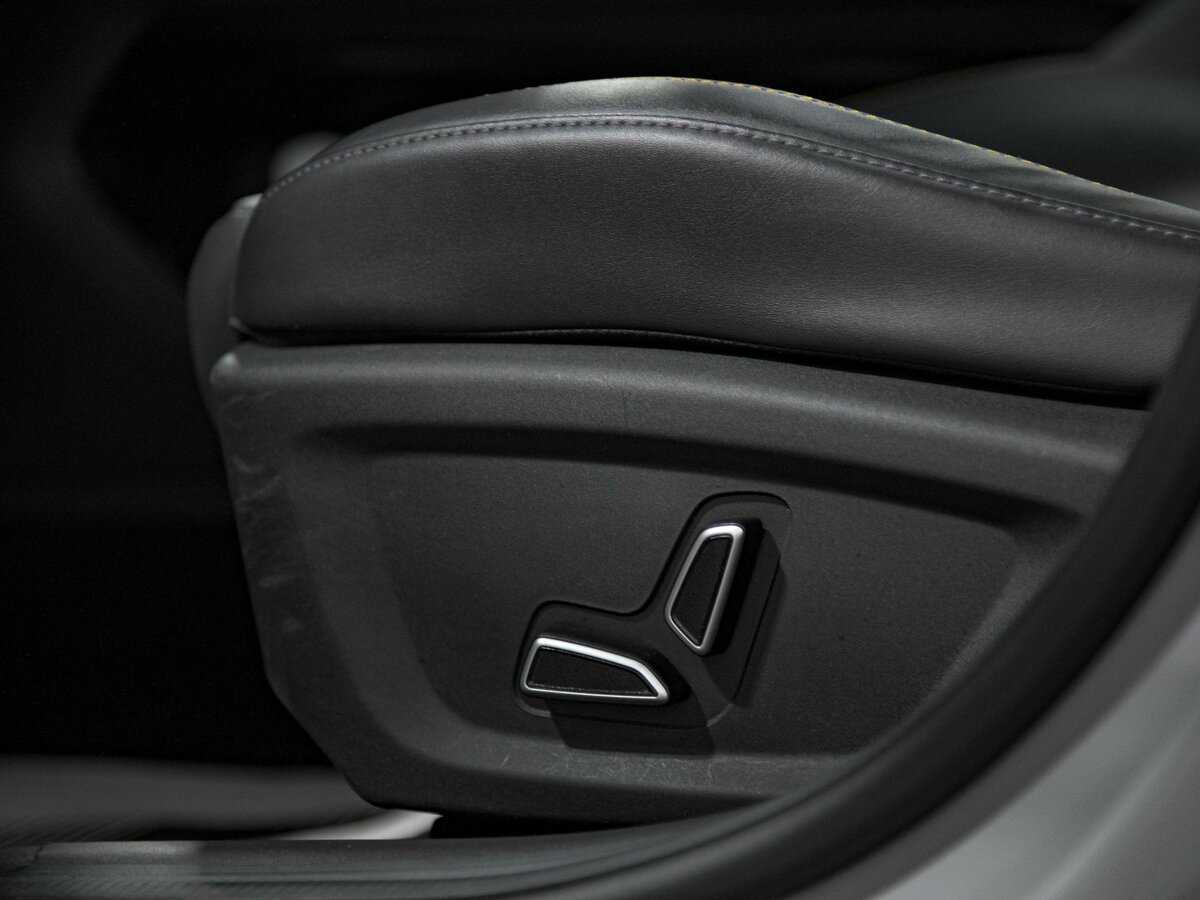 Changan UNI-V, 2023 Фото №18