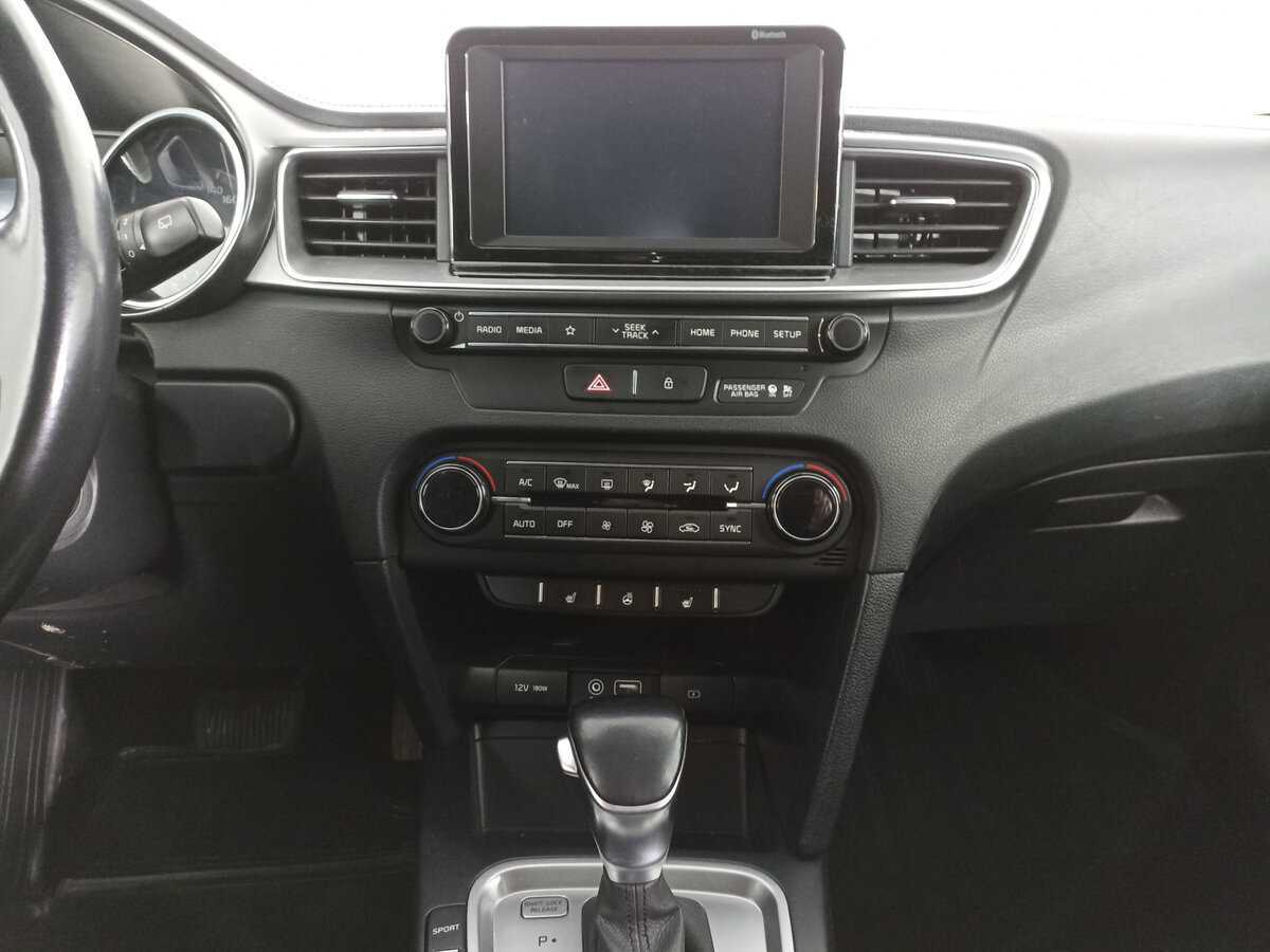 Kia Ceed, 2018 Фото №15