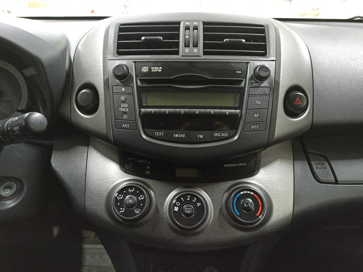 Toyota RAV4, 2012 Фото №15