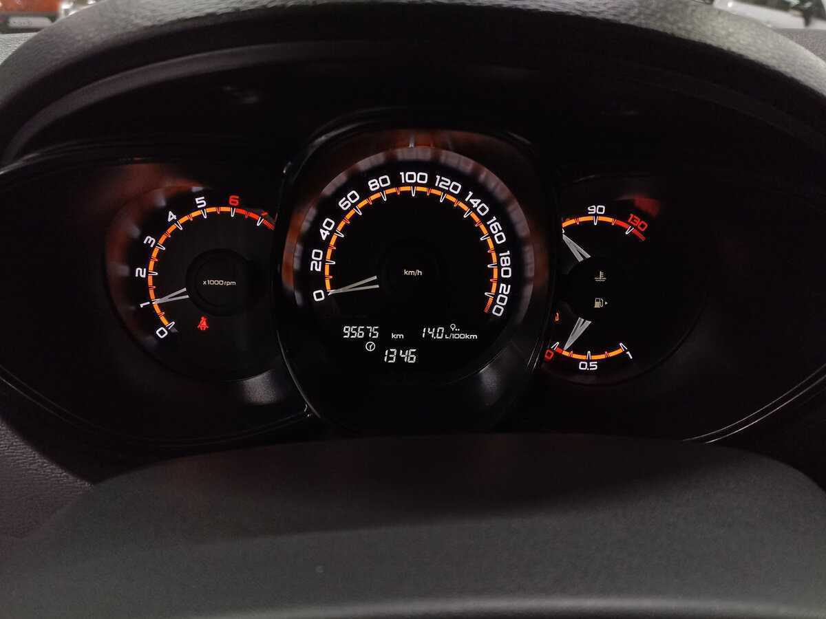 Lada (ВАЗ) Vesta SW, 2019 Фото №13