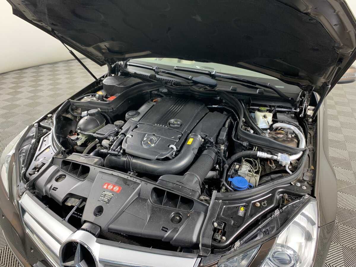 Mercedes-Benz E-Класс 200 7G-Tronic, 2012 Фото №11