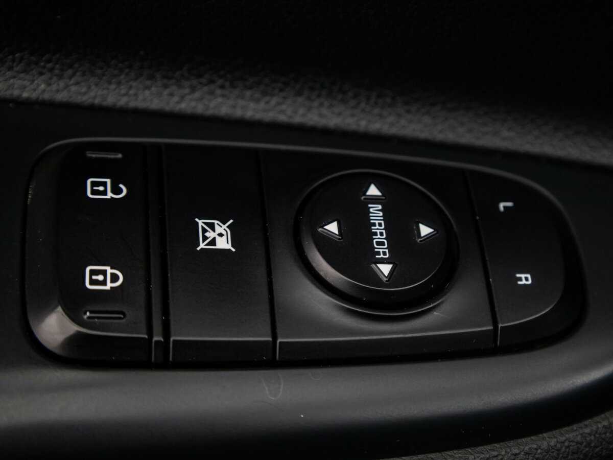 Kia Rio X-Line, 2020 Фото №14