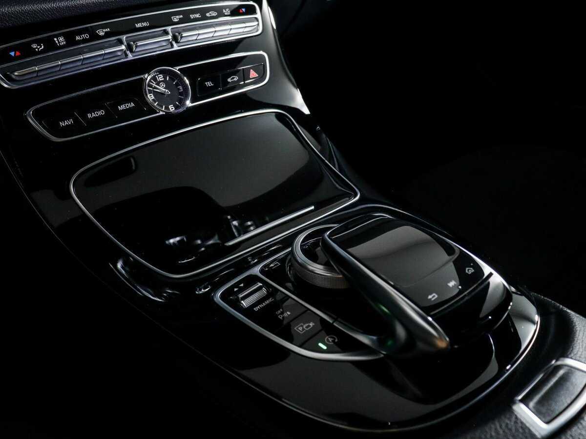 Mercedes-Benz E-Класс 200, 2016 Фото №16