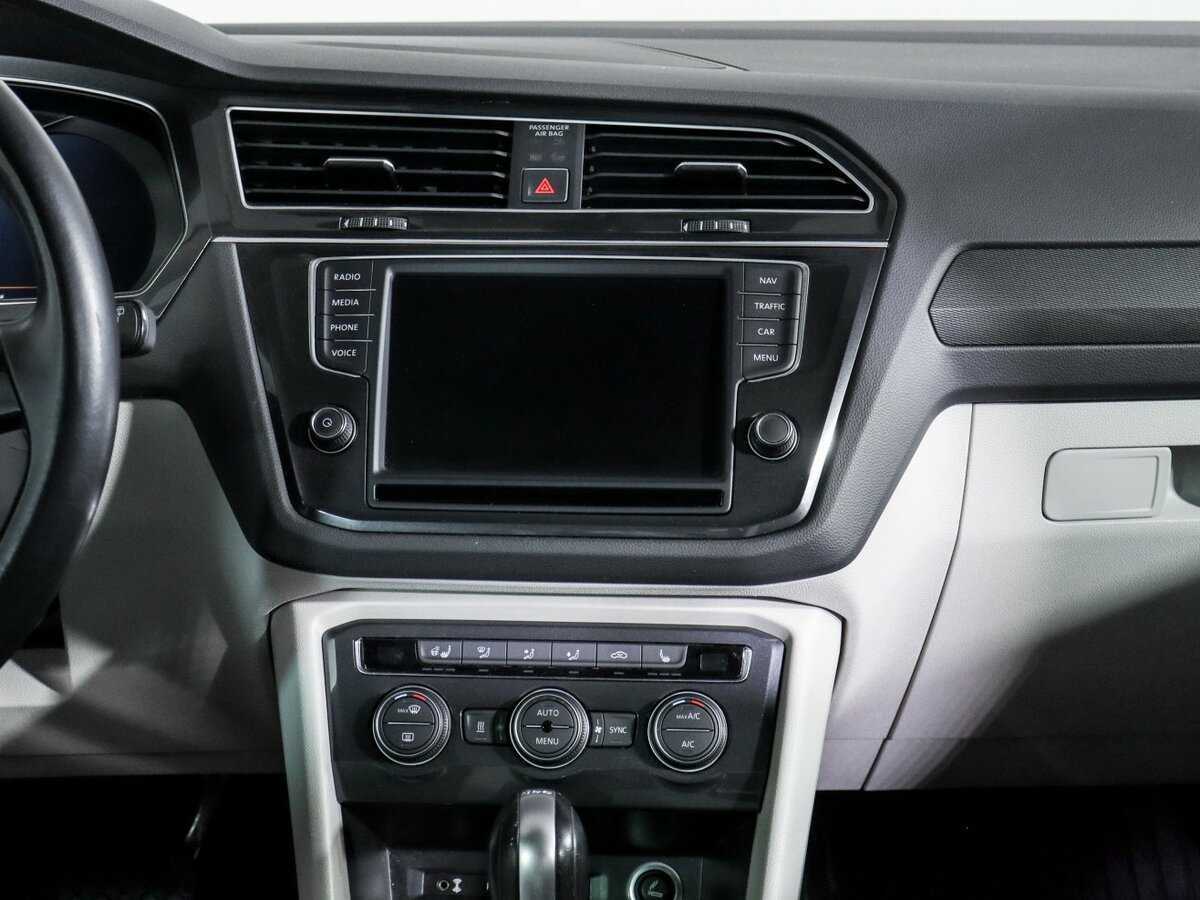 Volkswagen Tiguan, 2016 Фото №10