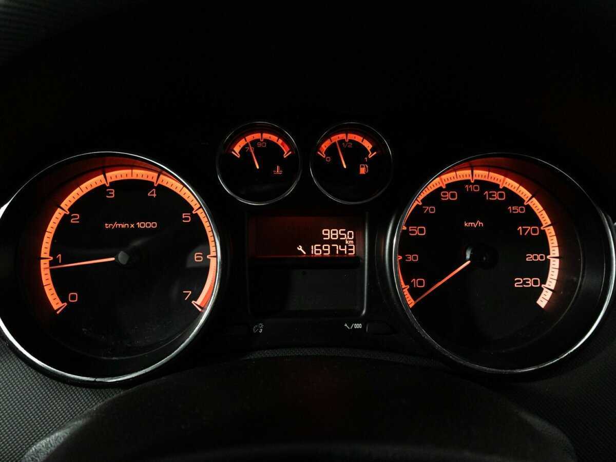 Peugeot 408, 2013 Фото №12