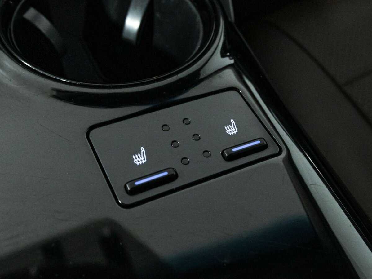 Toyota Camry, 2018 Фото №16