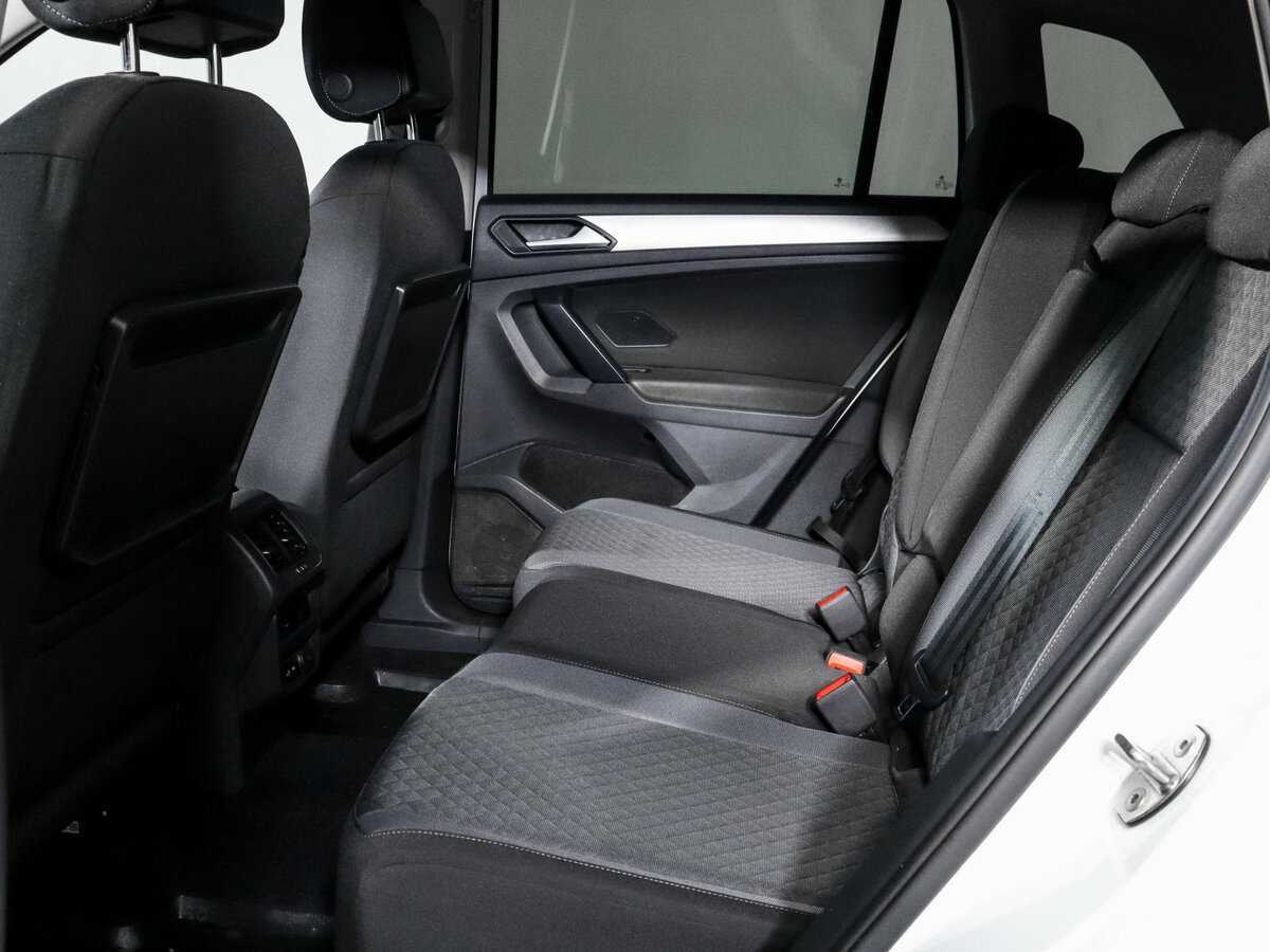 Volkswagen Tiguan, 2020 - 61 753 км. | Фото №7