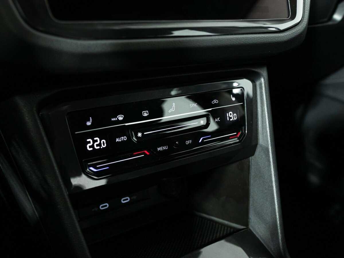 Volkswagen Tiguan, 2020 Фото №18