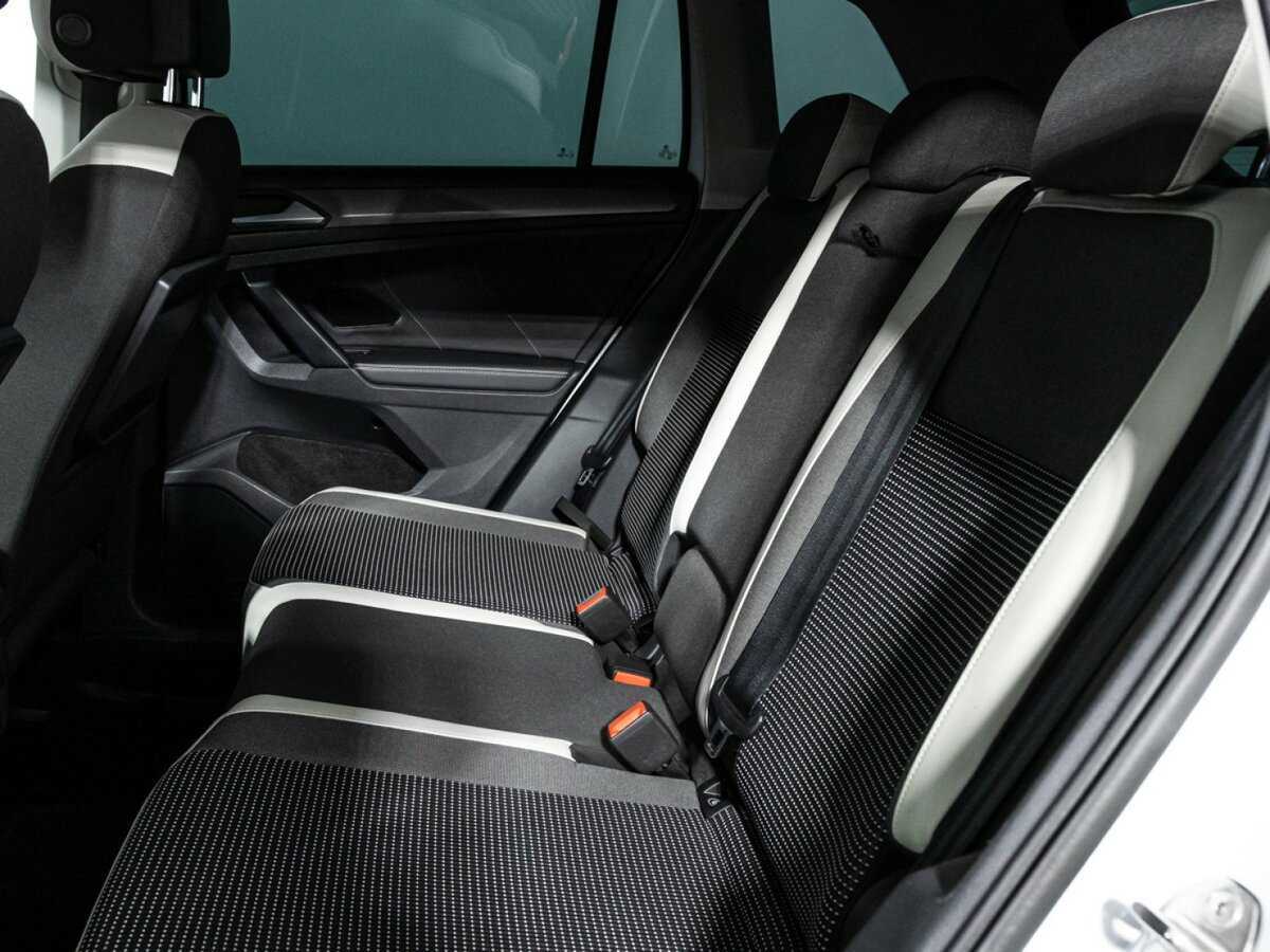Volkswagen Tiguan, 2020 Фото №10