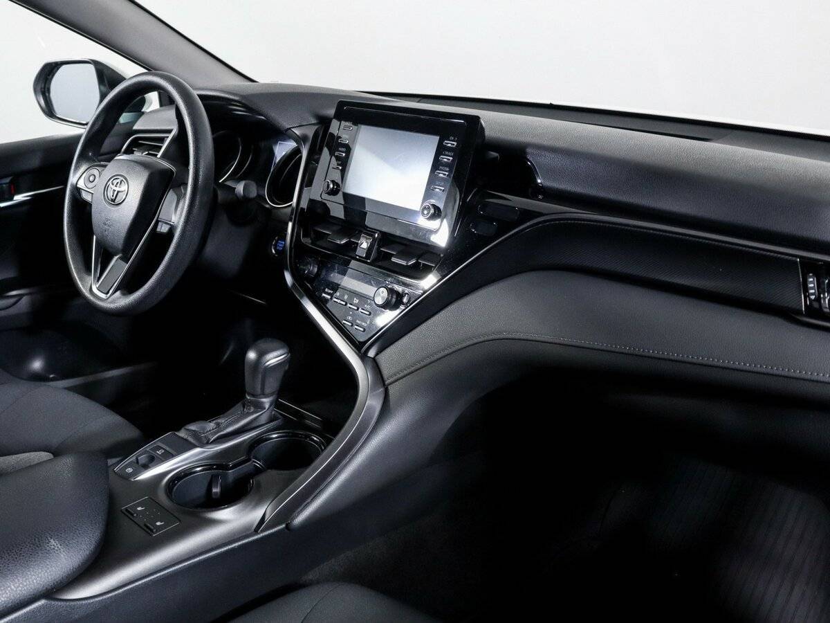 Toyota Camry, 2021 Фото №9