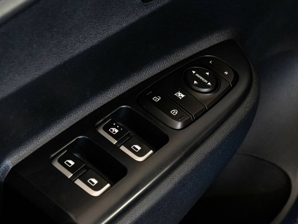 Kia Rio, 2017 Фото №15