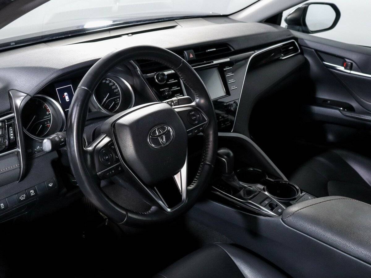 Toyota Camry, 2019 Фото №12