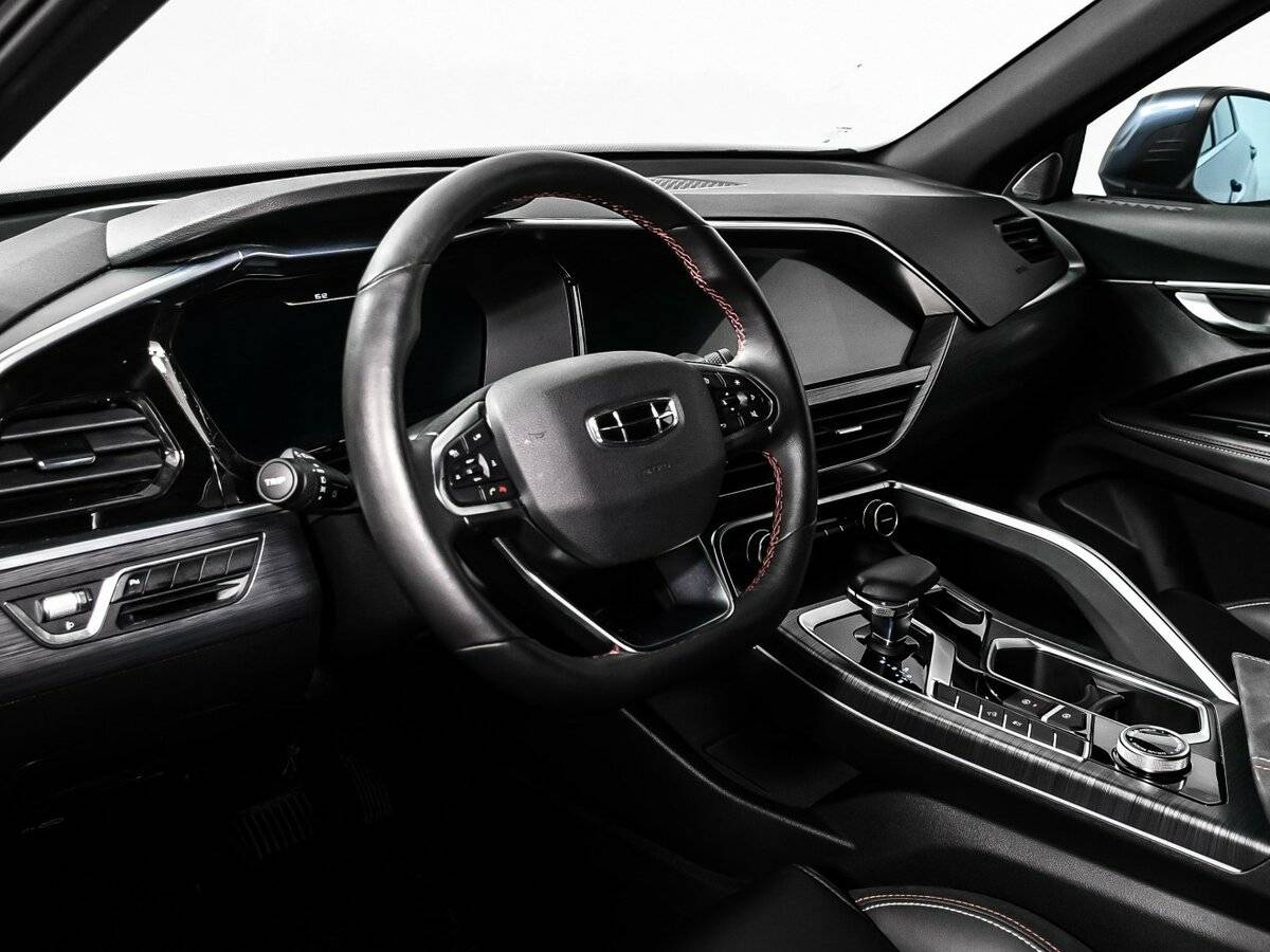 Geely Tugella, 2022 Фото №12