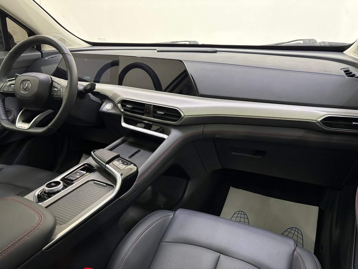 Changan UNI-T, 2023 Фото №11