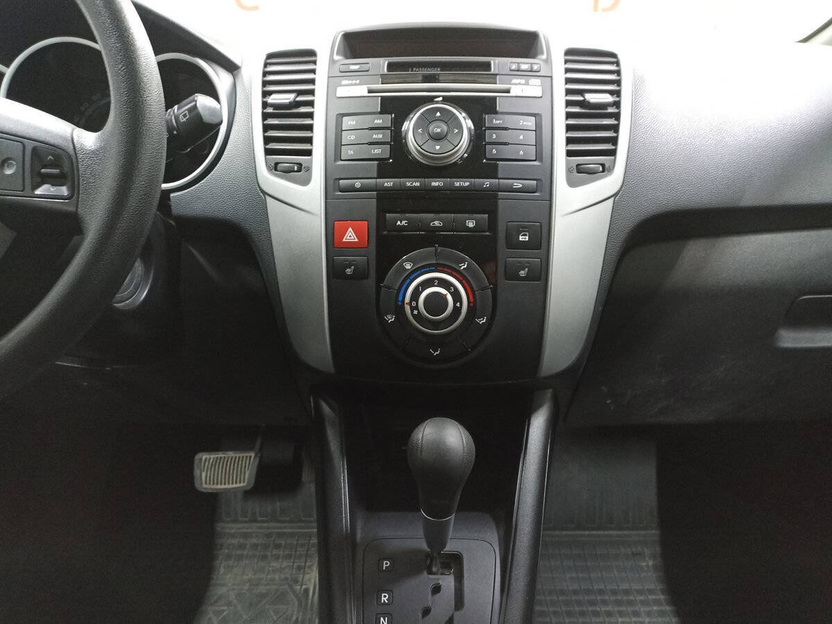 Kia Venga, 2013 Фото №15