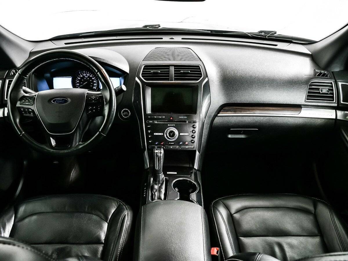 Ford Explorer, 2017 Фото №11