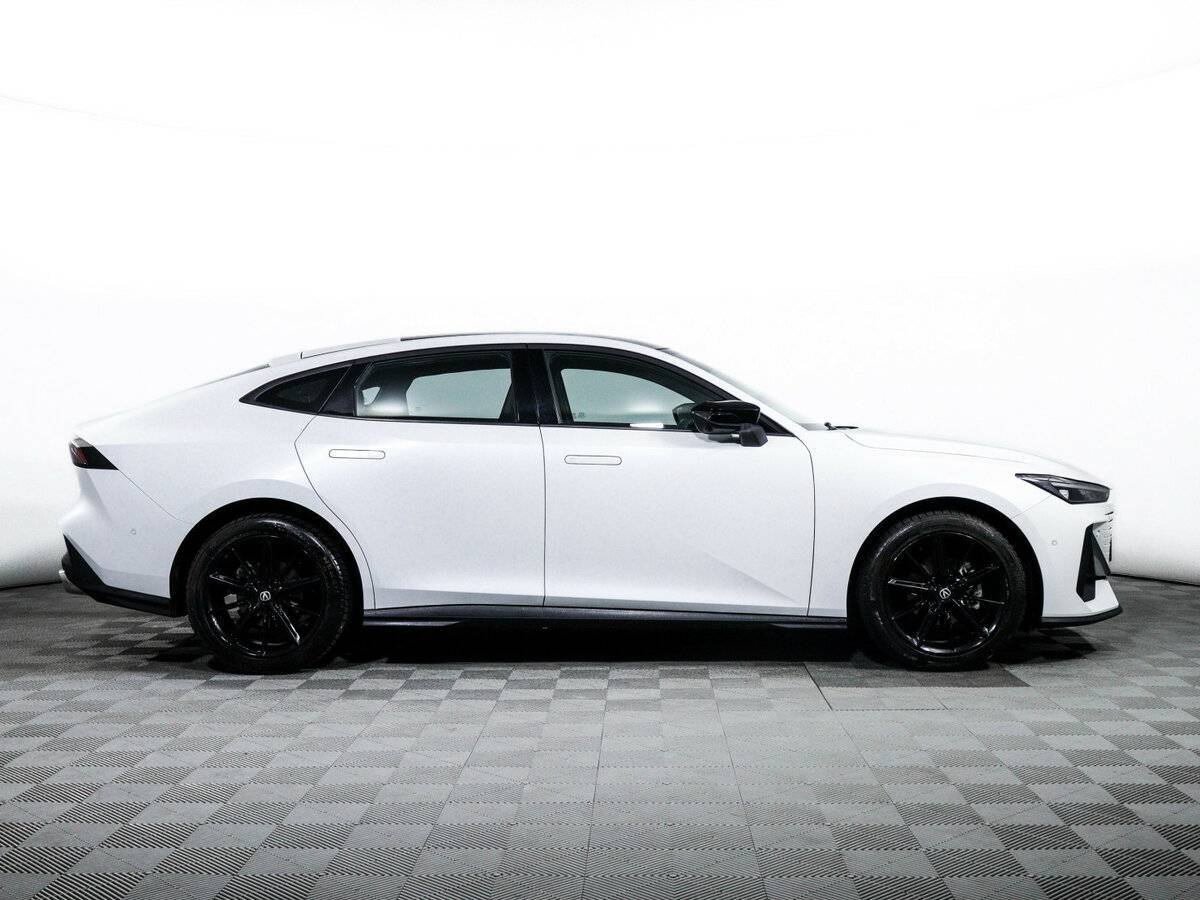 Changan UNI-V, 2023 - 26 064 км. | Фото №4