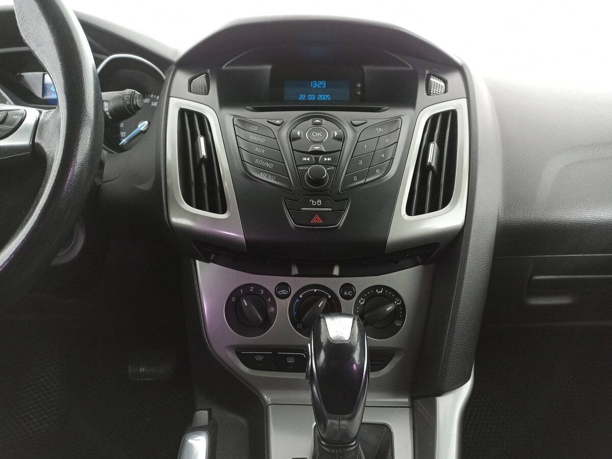 Ford Focus, 2013 Фото №15