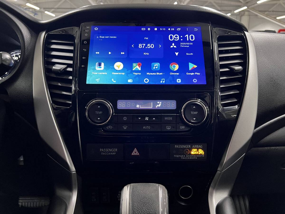 Mitsubishi Pajero Sport, 2018 Фото №14