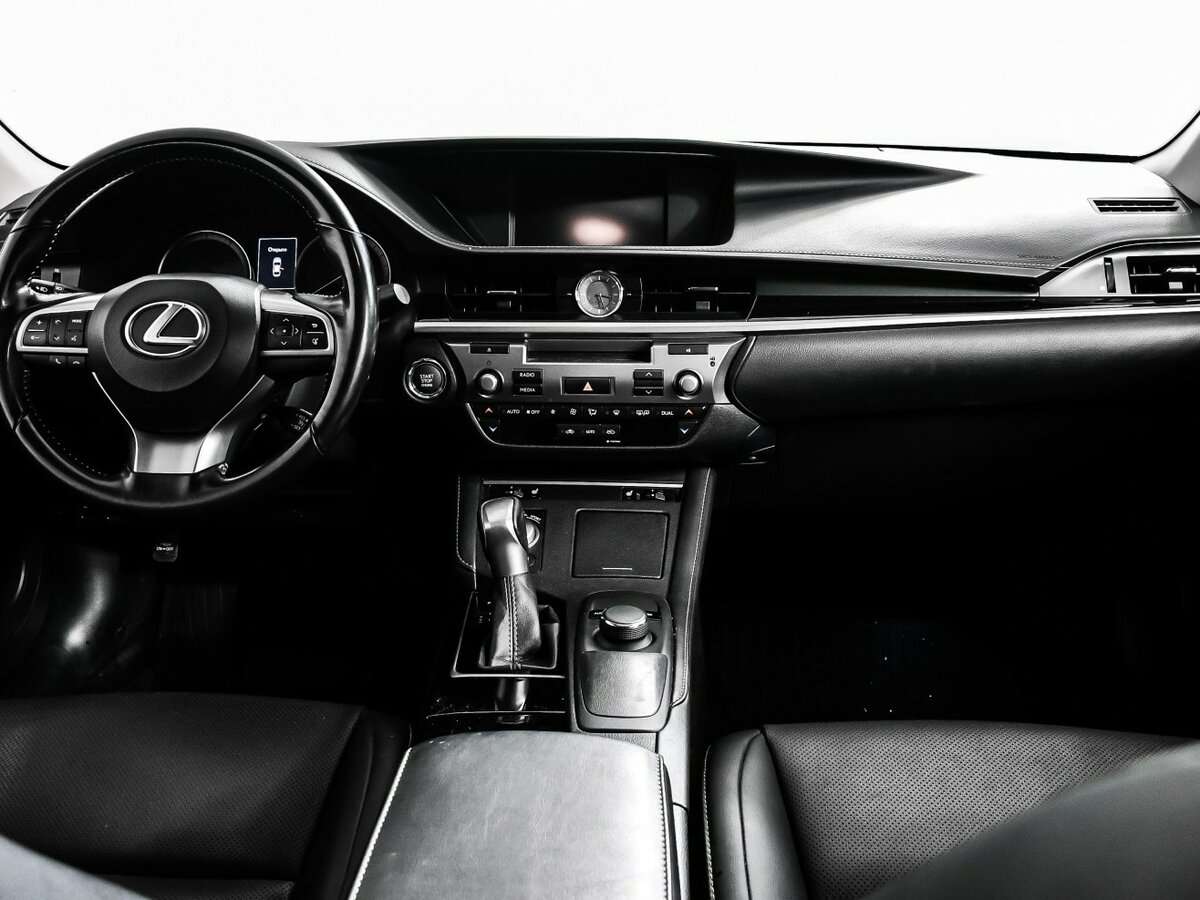 Lexus ES 200, 2016 Фото №11